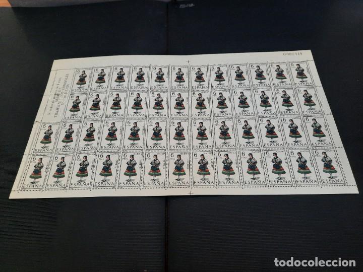 Sellos: Pliegos de sellos .Trajes tipicos espa&ntilde;oles - Foto 8