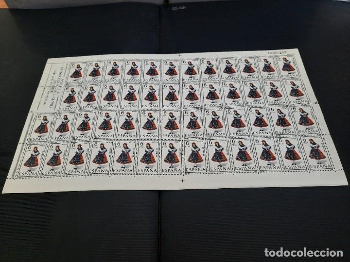 Sellos: Pliegos de sellos .Trajes tipicos espa&ntilde;oles - Foto 10