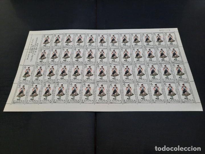 Sellos: Pliegos de sellos .Trajes tipicos espa&ntilde;oles - Foto 64