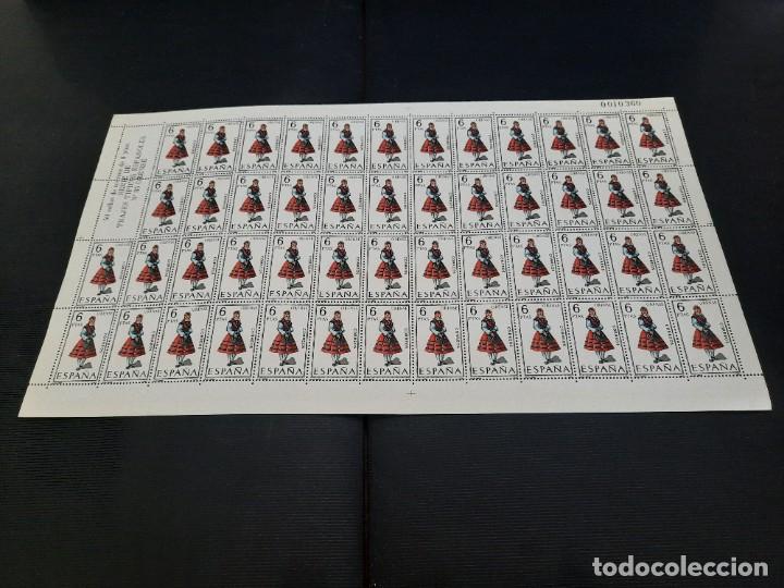 Sellos: Pliegos de sellos .Trajes tipicos espa&ntilde;oles - Foto 70