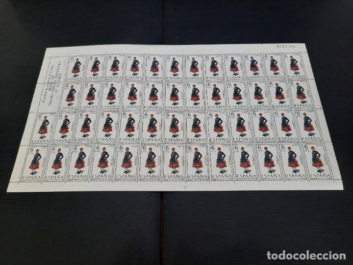 Sellos: Pliegos de sellos .Trajes tipicos espa&ntilde;oles - Foto 90