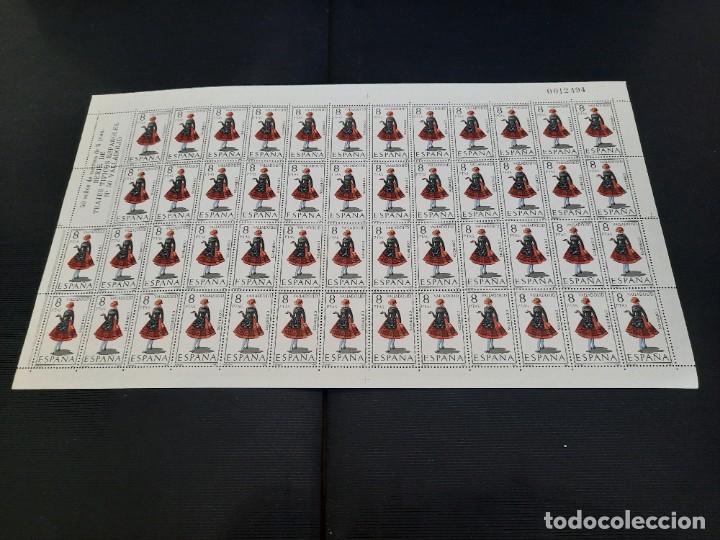 Sellos: Pliegos de sellos .Trajes tipicos espa&ntilde;oles - Foto 100