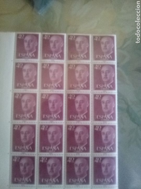Sellos: Bloque 20 sellos b&aacute;sica de Franco - Foto 1
