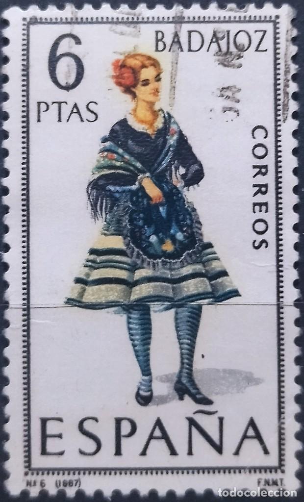 Sellos: ESPA&Ntilde;A 1967 Trajes T&iacute;picos. Badajoz. USADO. - Foto 1
