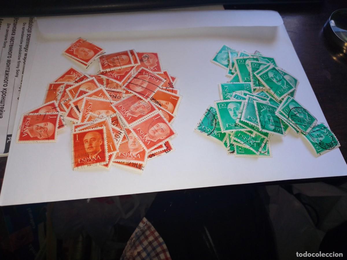 Stamps: Sellos de 1 y 1,50 pts