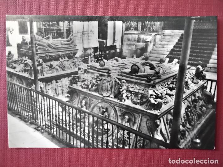 Sellos: POSTAL circulada 1955 DE GRANADA A BARCELONA - Foto 2