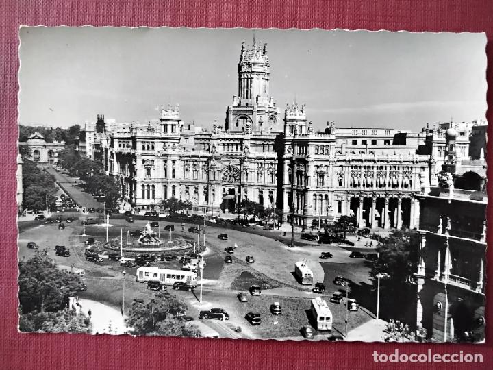 Sellos: POSTAL circulada 1957 DE MADRID A BARCELONA - Foto 2