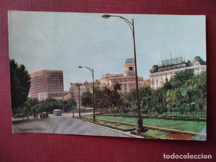 Sellos: POSTAL circulada 1957 DE MADRID A BARCELONA - Foto 2