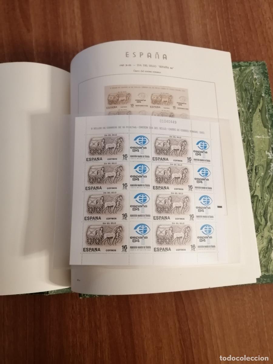Sellos: HOJA. CON SELLOS DIA DEL SELLO ESPA&Ntilde;A 84 - Foto 1