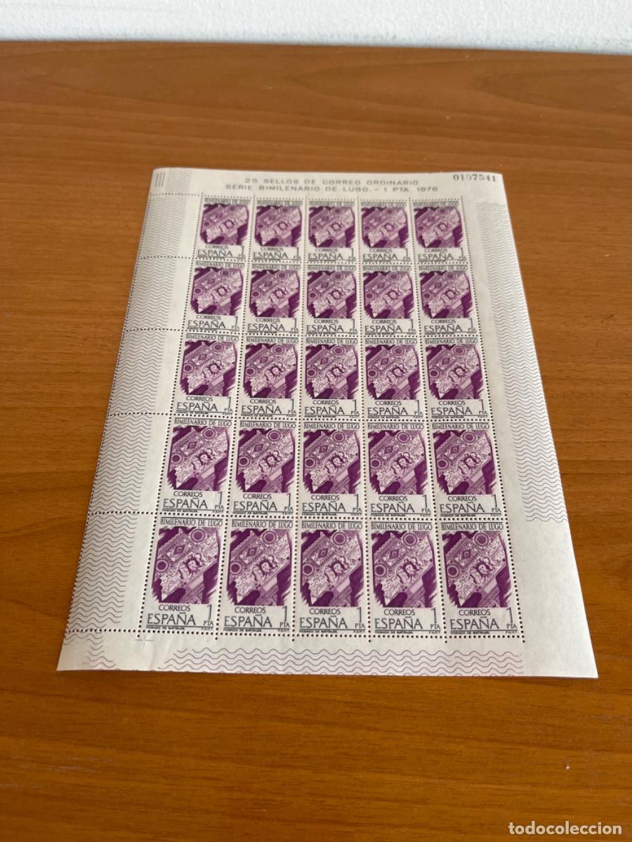 Sellos: Pliegos de sellos 1976 . Bimilenario de Lugo - Foto 1