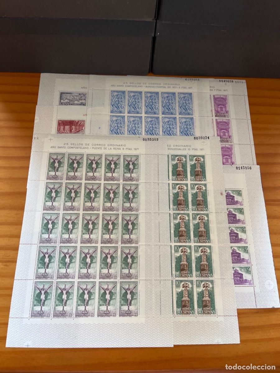 Sellos: Pliegos de sellos 1971 A&ntilde;o Santo Compotelano - Foto 1