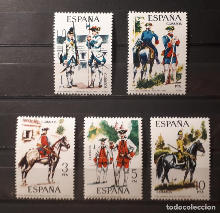 Sellos: ESPA&Ntilde;A. A&Ntilde;O 1975 ** . Edifil 2236/40 - Foto 1