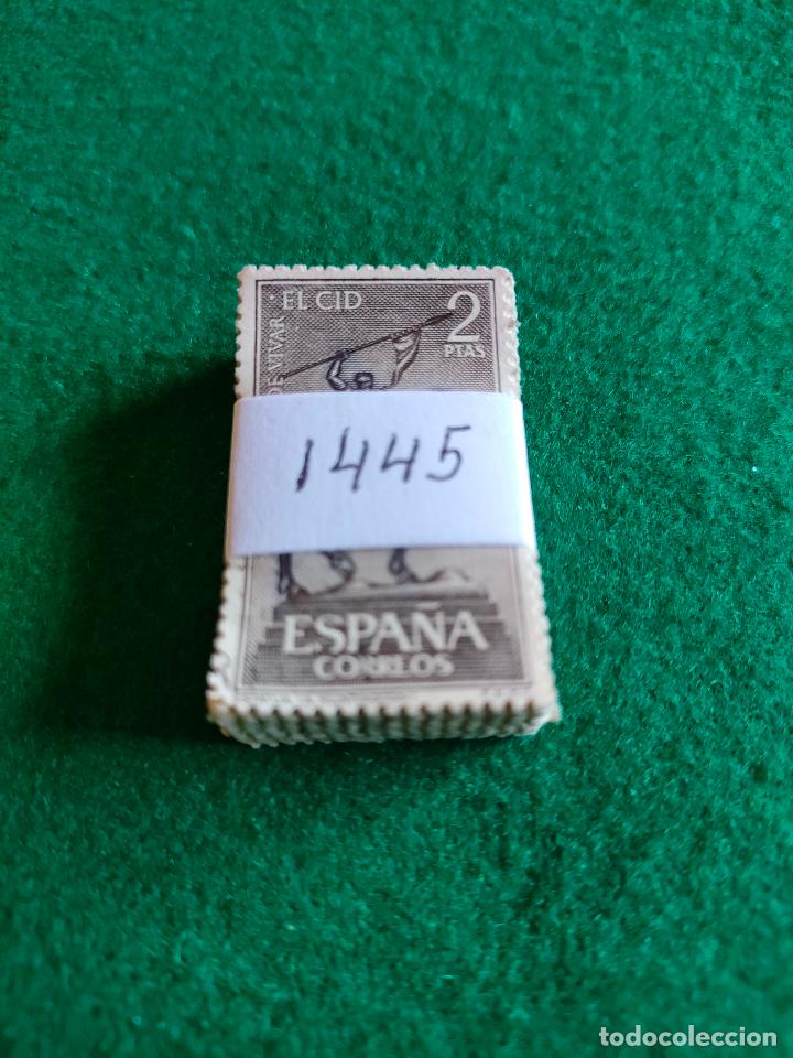 Sellos: PASTILLA DE 100 SELLOS USADOS