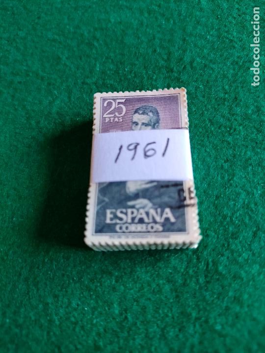 Sellos: PASTILLA DE 100 SELLOS USADOS