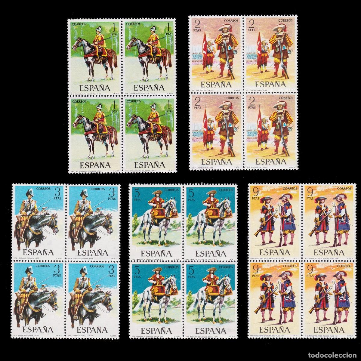 Francobolli: Espa&ntilde;a.1974.Uniformes Militares.Serie Blq4.MNH Edifil 2167-2171