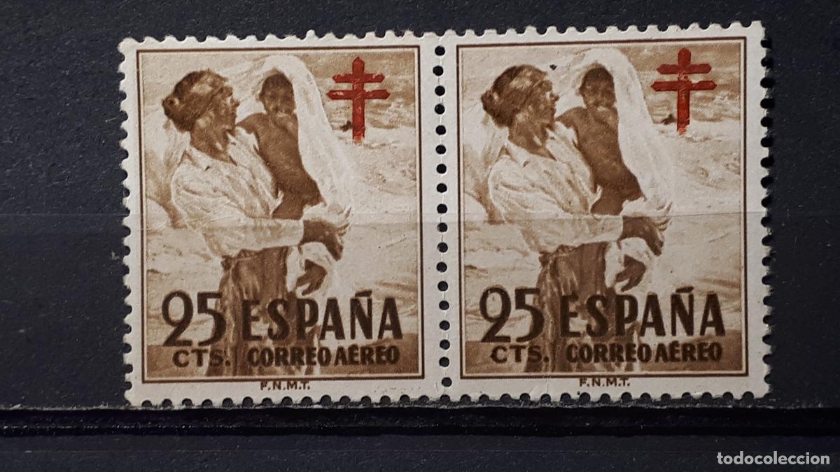Sellos: ESPA&Ntilde;A . A&ntilde;o 1951 **. EDIFIL 1105. Pareja - Foto 1