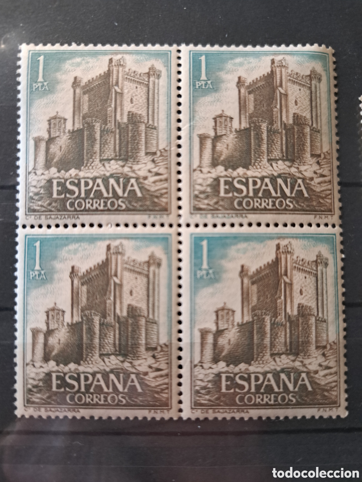 Sellos: Bloques (2) de 4 sellos nuevos Castillos 1966-72 - Foto 2