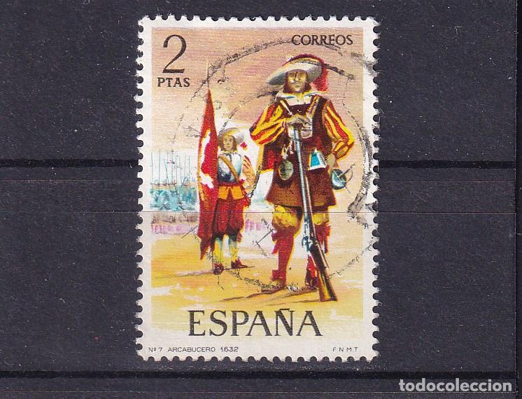 Sellos: ESPA&Ntilde;A 2168 usada, UNIFORMES MILITARES - Foto 1