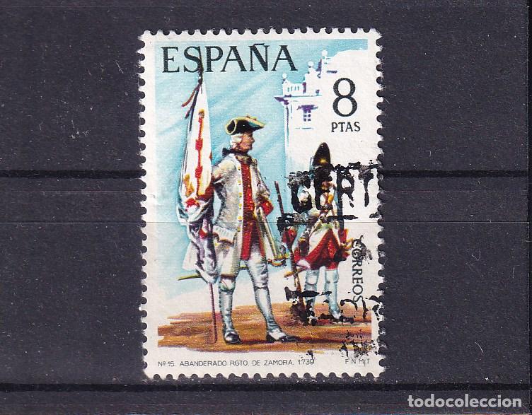 Sellos: ESPA&Ntilde;A 2201 usada, UNIFORMES MILITARES, - Foto 1