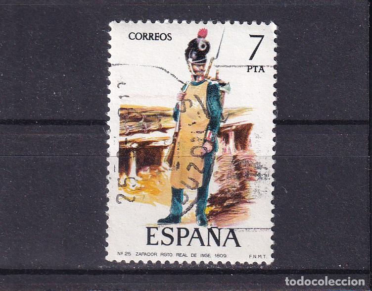 Sellos: ESPA&Ntilde;A 2281 usada, UNIFORMES MILITARES - Foto 1