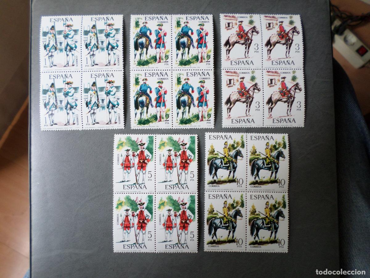Sellos: # 1975, uniformes militares, grupo IV, edifil 2236/40