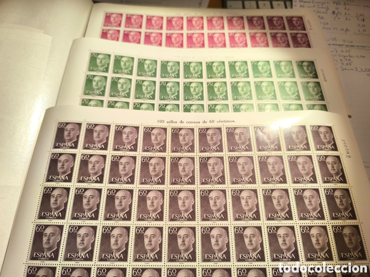 Sellos: 300 sellos basicos Franco 1955, nuevos - Foto 1