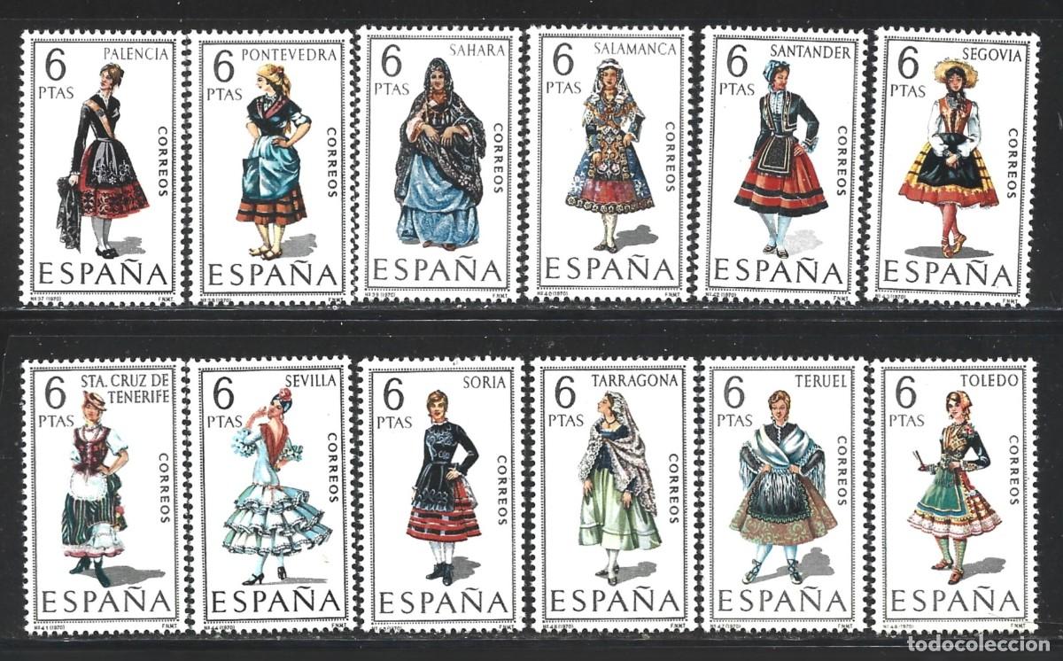 Sellos: ESPA&Ntilde;A 1949/60** - A&Ntilde;O 1970 - TRAJES TIPICOS - Foto 1