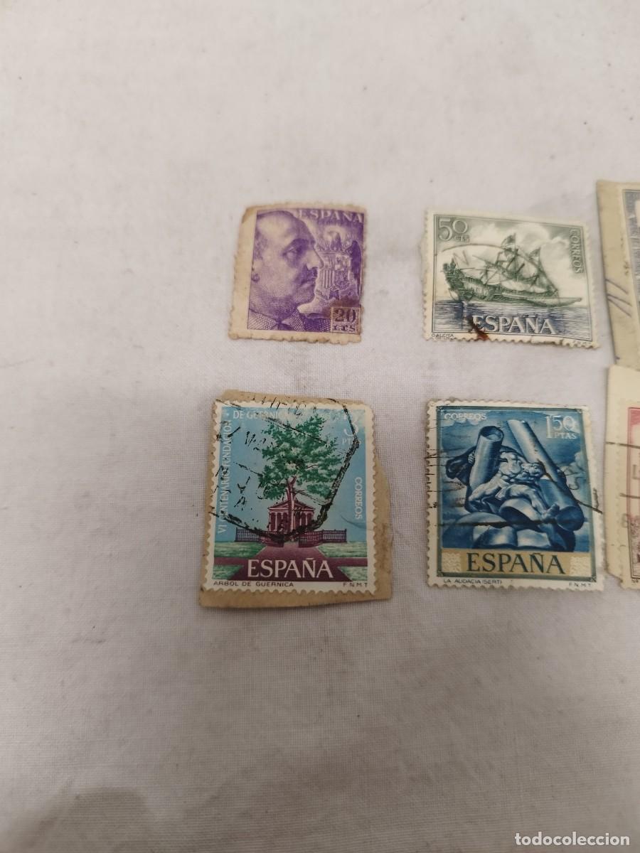Sellos: Lote de 8 sellos de Franco. - Foto 2