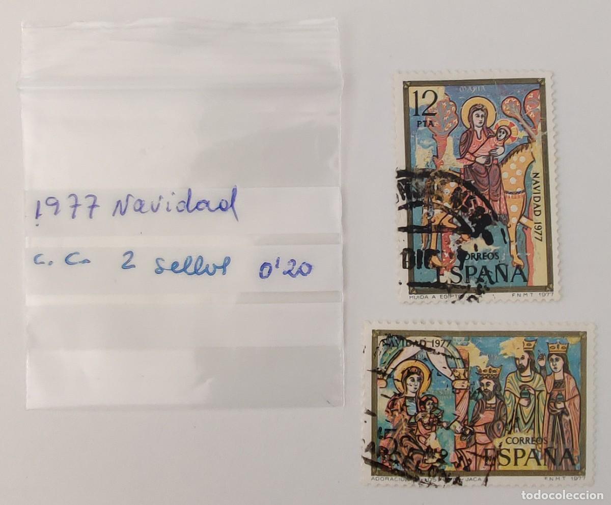Sellos: 2 Sellos. Espa&ntilde;a. Navidad. C.C. A&ntilde;o 1977. - Foto 2
