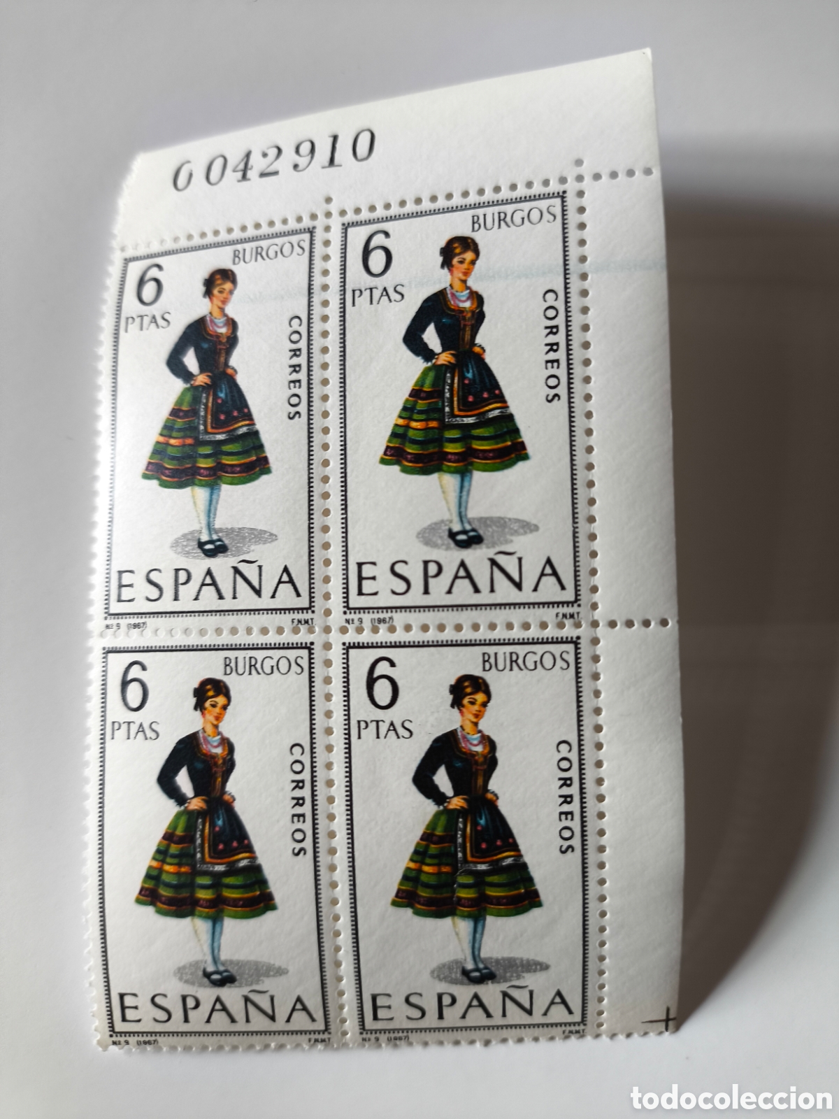 Sellos: Traje regional de Burgos - Foto 1