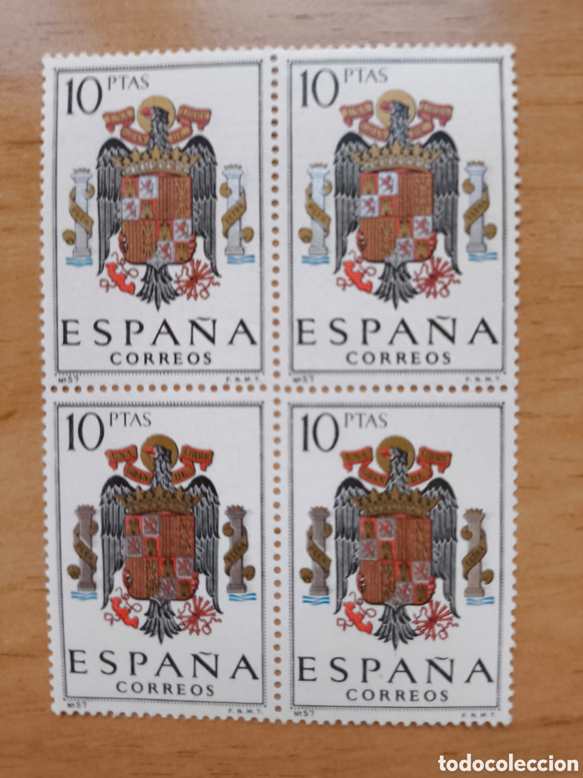 Sellos: Bloque de cuatro escudo de Espa&ntilde;a 1970 - Foto 1