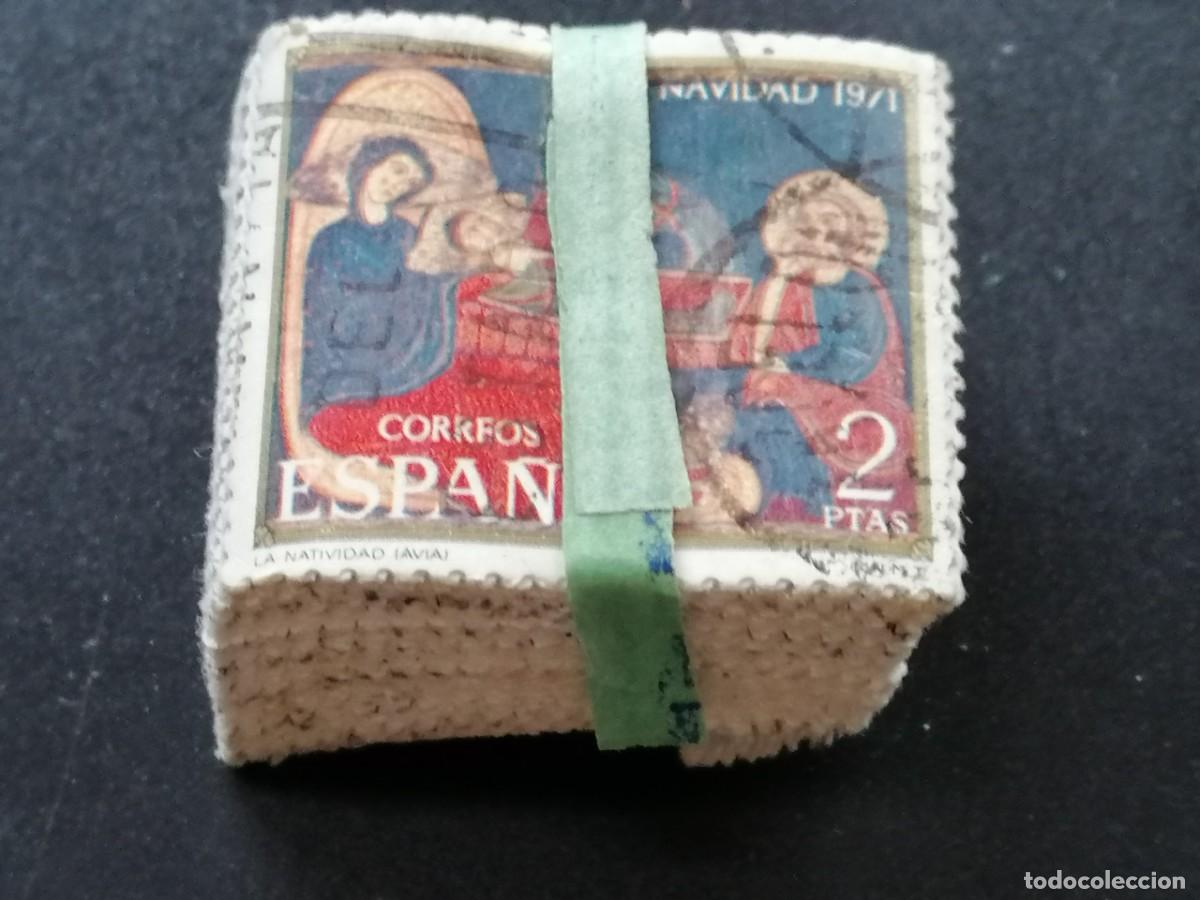 Sellos: TACO DE 100 SELLOS DE 2 PESETAS. NAVIDAD 1971. - Foto 1