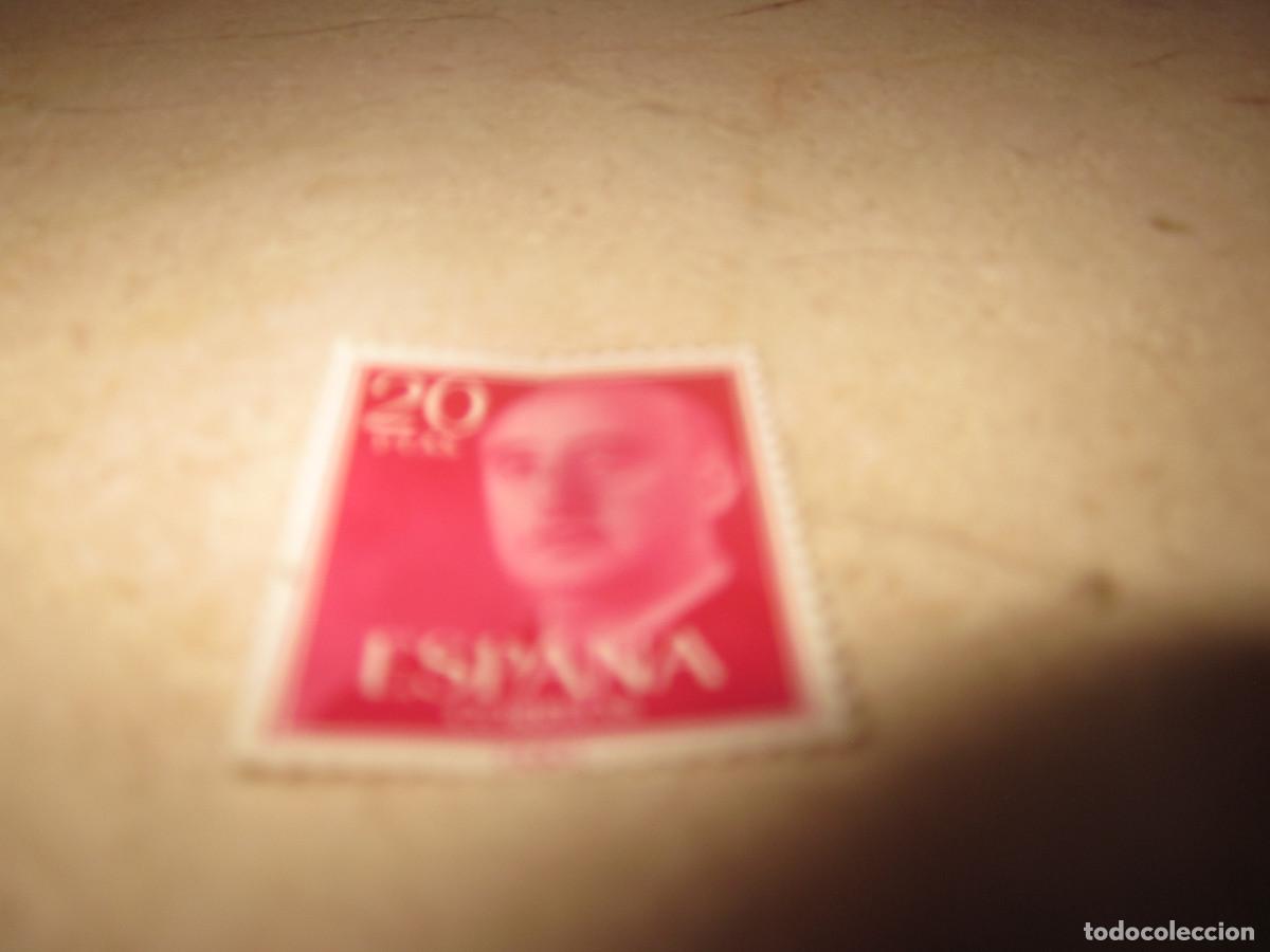 Sellos: SELLO 20 PESETAS FRANCO - Foto 1