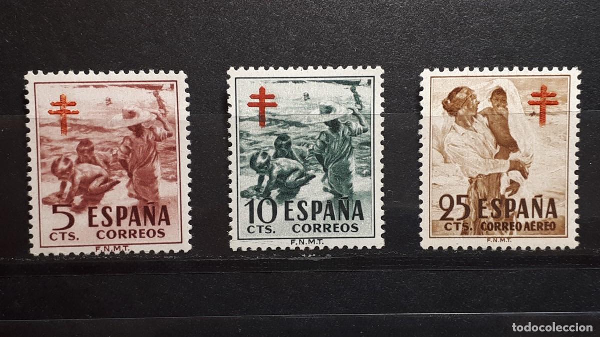 Sellos: ESPA&Ntilde;A. A&Ntilde;O 1951. **. EDIFIL 1103/5 - Foto 1