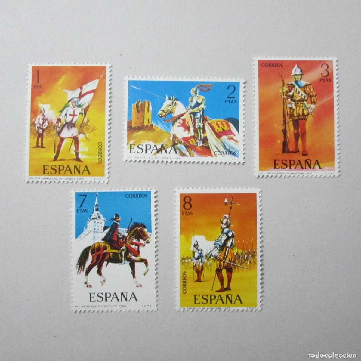 Sellos: ESPA&Ntilde;A 1973, EDIFIL. N&ordm; 2139/2143**, UNIFORMES MILITARES. - Foto 1