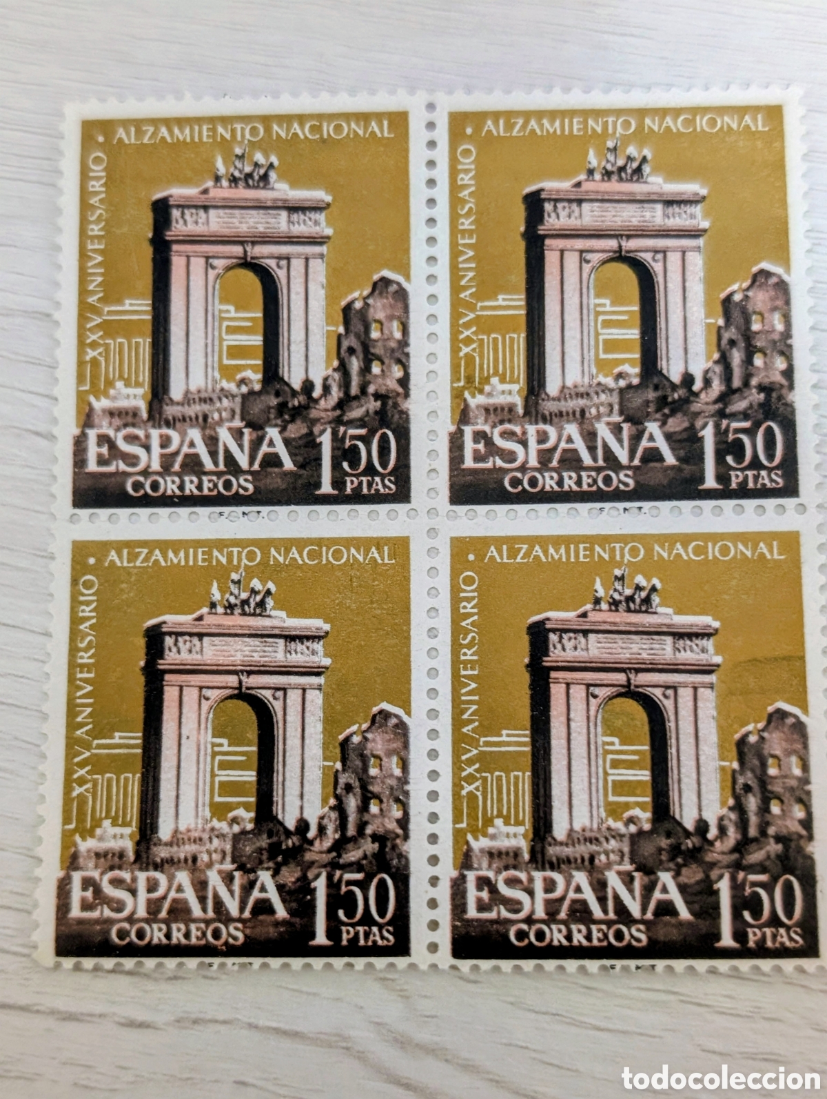 Sellos: Bloque 4 nuevos sin fijasellos - Foto 1