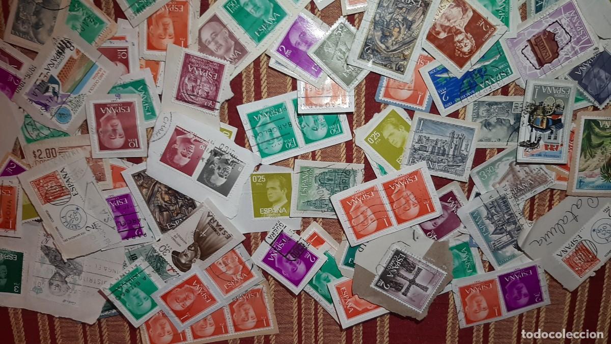 Sellos: (ESPA&Ntilde;A) LOTE DE SELLOS EN USADO CON PAPEL - Foto 2