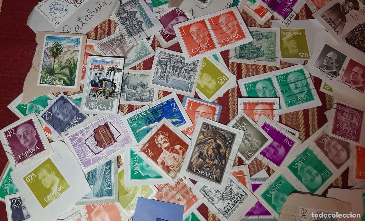 Sellos: (ESPA&Ntilde;A) LOTE DE SELLOS EN USADO CON PAPEL - Foto 3