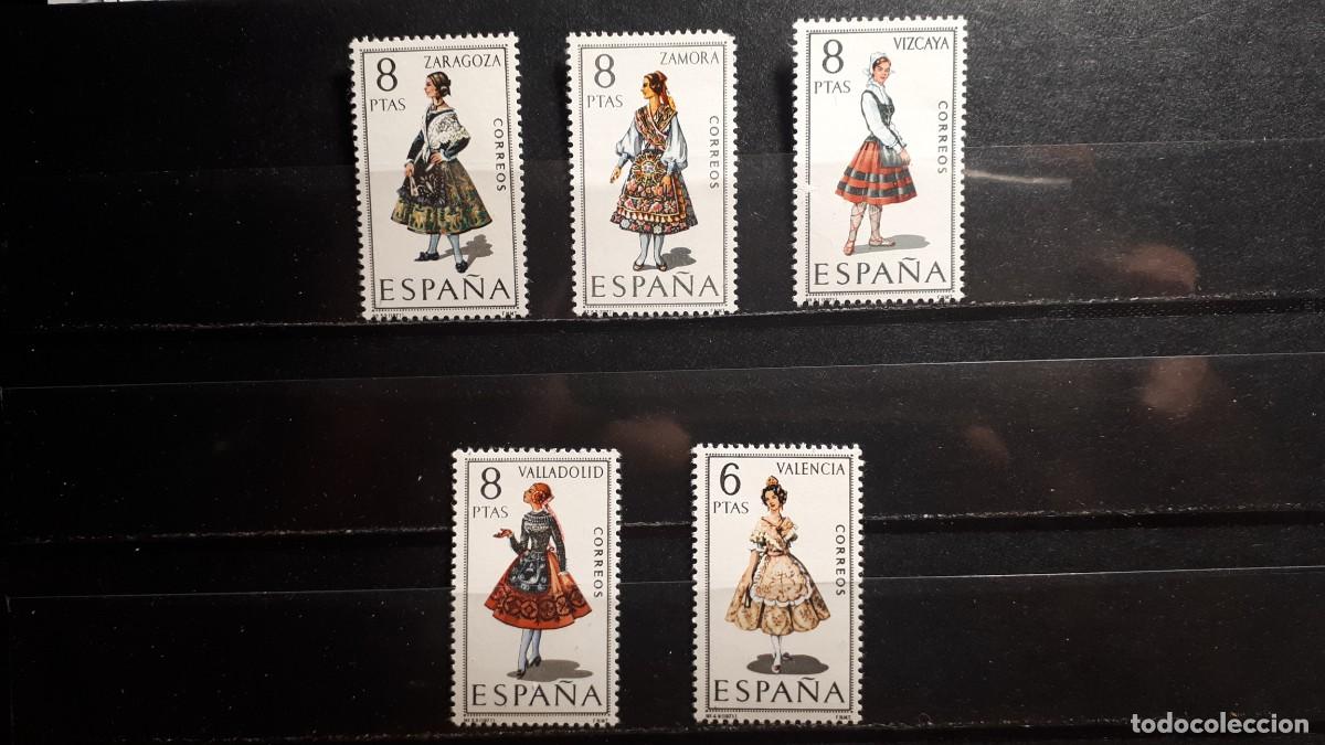 Sellos: ESPA&Ntilde;A. **. A&Ntilde;O 1971. Edifil 2014/8 - Foto 1
