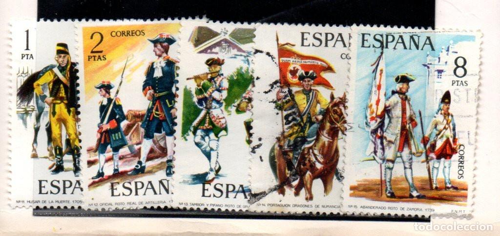 Sellos: SERIE SELLOS ESPA&Ntilde;A A&Ntilde;O 1974 UNIFORMES USADOS EDIFIL N&ordm; 2197-01