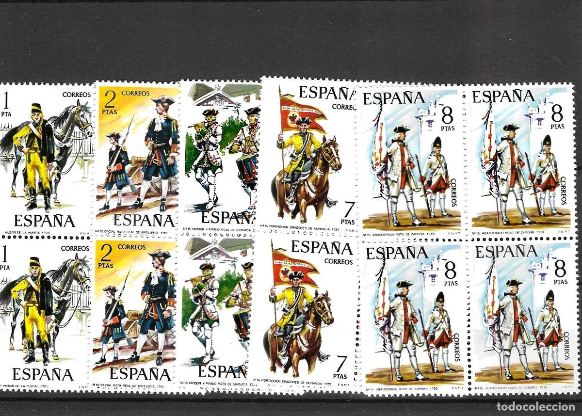 Sellos: Sellos de Espa&ntilde;a a&ntilde;o 1974 Uniformes Militares Sellos nuevos en bloque de 4 n&ordm; Edifil 2197/01
