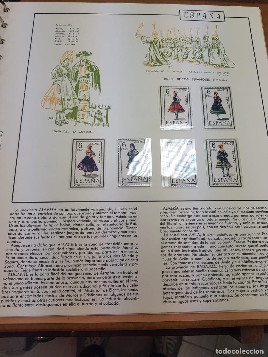Sellos: COLECCION DE TRAJES ESPA&Ntilde;OLES-MONTADOS EN HOJAS TORRES-NUEVOS
