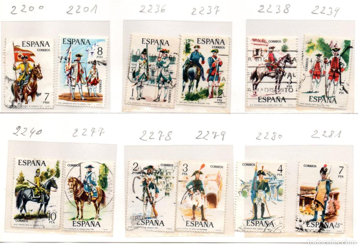 Sellos: SERIE SELLOS ESPA&Ntilde;A A&Ntilde;O 1975 UNIFORMES USADOS EDIFIL N&ordm; 2236-40 COMPLETA