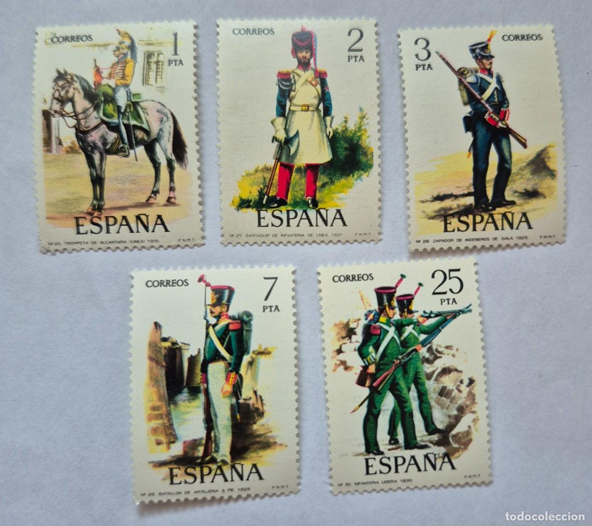 Sellos: A&ntilde;o 1976 - Edifil 2350/2354** - Uniformes militares - Nuevo sin fijasello - Se env&iacute;a el de la imagen
