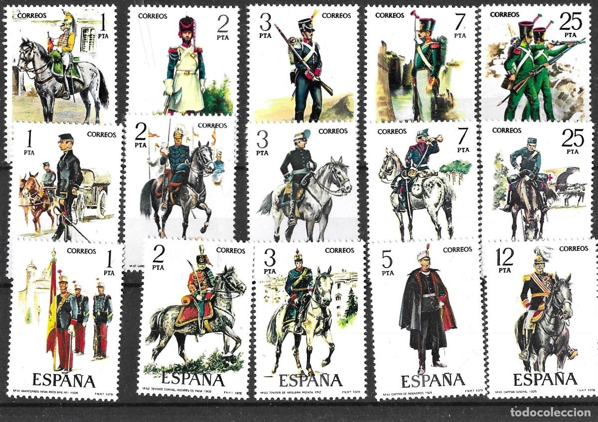 Sellos: Sellos de Espa&ntilde;a OFERTA a&ntilde;os 1970 Uniformes Militares 3 series nuevas**