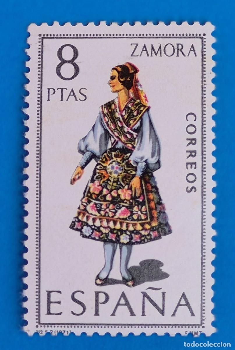 Sellos: TRAJES REGIONALES &ndash; ZAMORA n&ordm; 52 - 8 pta. - ESPA&Ntilde;A 1971 -EDIFIL 2017 nuevo