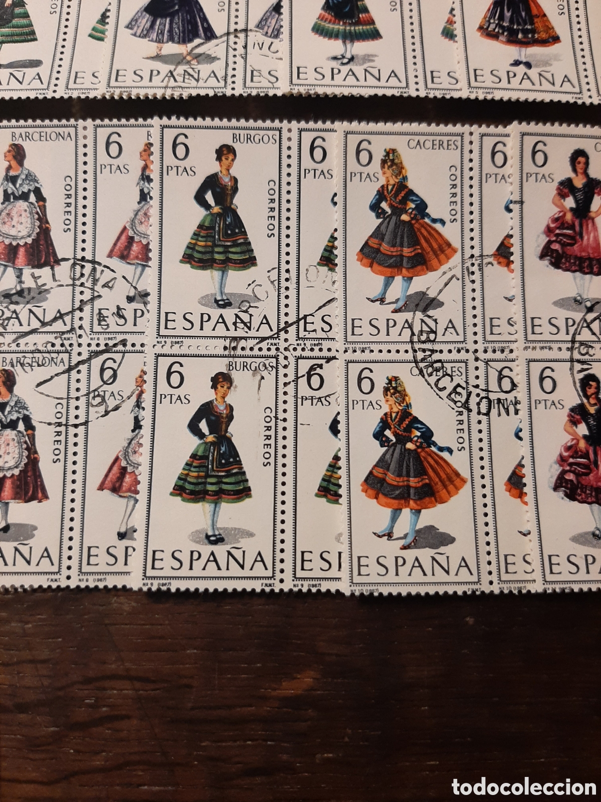 Sellos: TRAJES T&Iacute;PICOS ESPA&Ntilde;OLES. Bloques de 4. - Foto 5