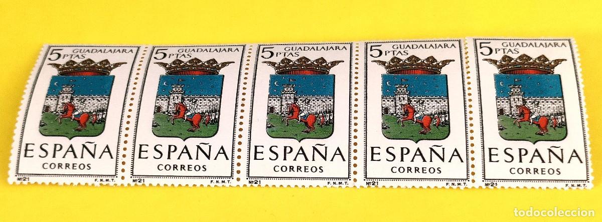 Sellos: Espa&ntilde;a 1963. Edifil 1489. Escudos capitales Espa&ntilde;a. Guadalajara. Nuevos. Bloque de 5
