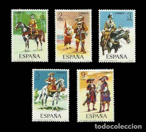 Sellos: Edifil 2167-2171 nuevos sin charnela MNH ** 1974 Uniformes militares