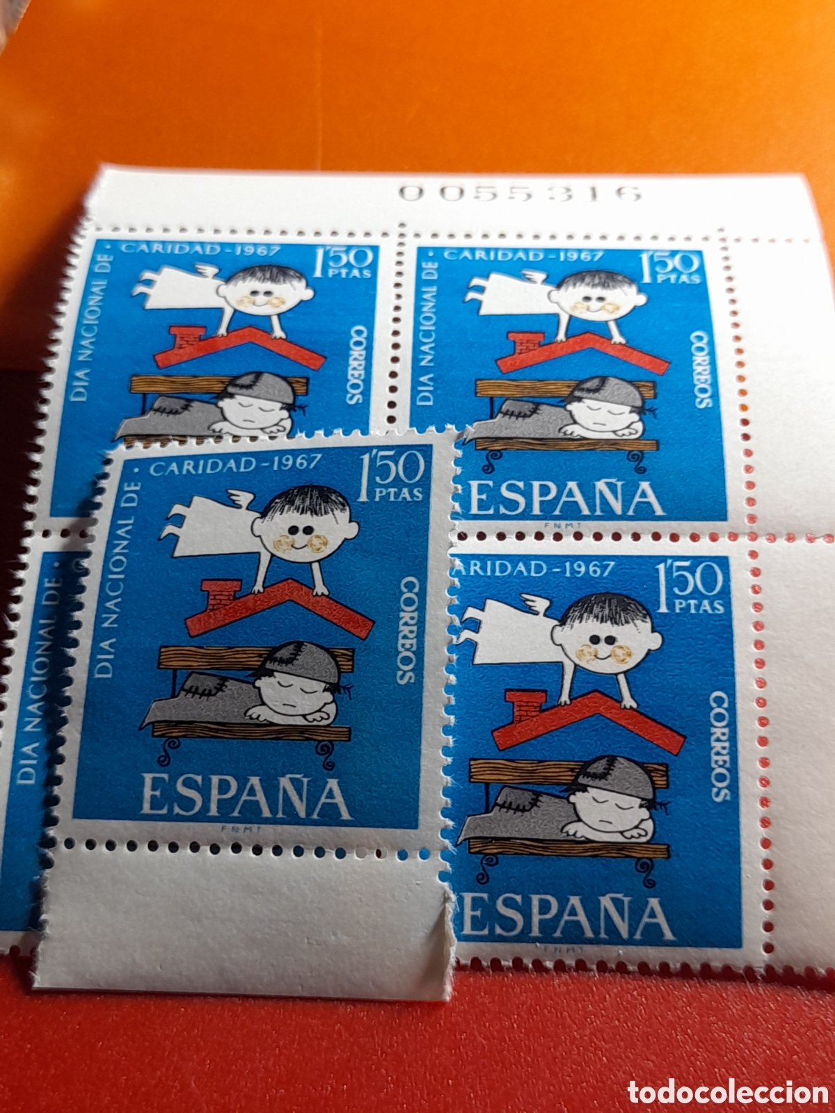 Sellos: Sello Espa&ntilde;a nuevo 1967. D&iacute;a Nacional caridad. Ayudas. &Aacute;ngel. Ni&ntilde;o. Organizaciones. Casa. Techo.